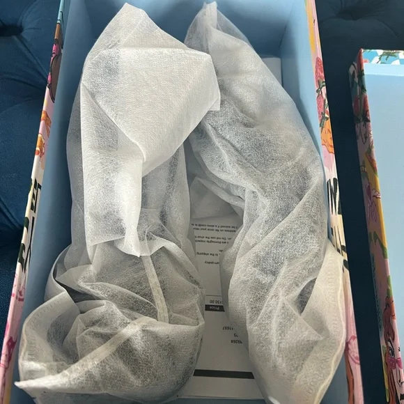 Denim Strap Kitten heels sandals - Picture 9 of 9